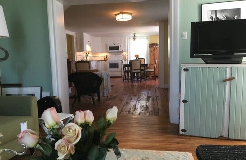 Wellington House | Wine Country, 4 bedrooms!