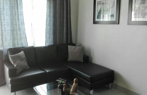 Durbanville Apartment | Wine Country Cottage