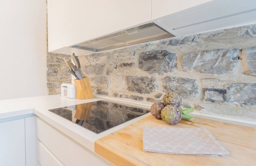 Como City Centre Apartment | Wine Not Apartment in Como City Centre
