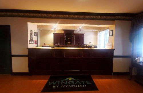 Austintown Hotel | Wingate by Wyndham Youngstown - Austintown