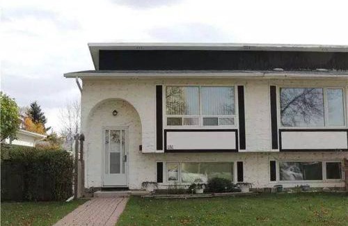 Winnipeg House | Winnipeg Homestay