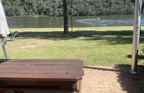 Wisemans Ferry Cabin | Wisemans Ferry slice of heaven on the Hawkesbury River