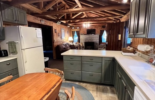 Rowleys Bay Cabin | Wismar Cabin Waterfront with Private Beach