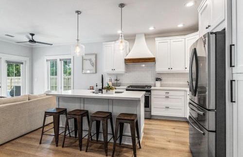Southeast Pensacola House | Wisteria Escape - East Hill