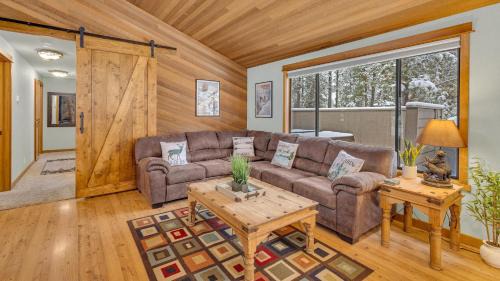 Deer Park House | Witch Hazel - Unit 1