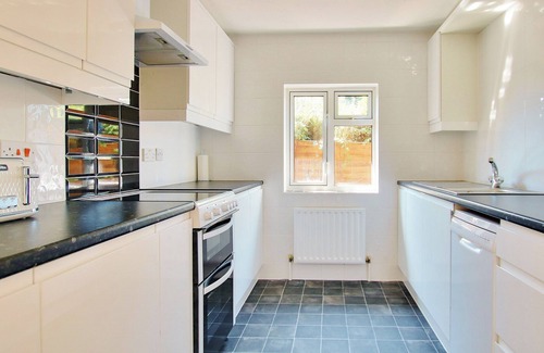 Netley Cottage | With so much to see and do in and around Hampshire, you’re sure to return.