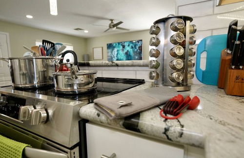 Lake Havasu City Villa | Wknd@Bernie's Private Villa includes enclosed Hot Tub room for Romantic Getaway!