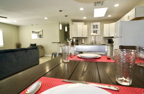 Lake Havasu City Villa | Wknd@Bernie's Private Villa includes enclosed Hot Tub room for Romantic Getaway!