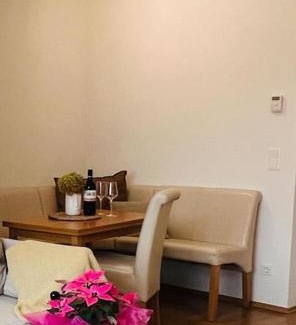 Neunkirchen Apartment | Wohnen bei frau tinz - Apartment - Bahnhof- und Zentrumsnähe