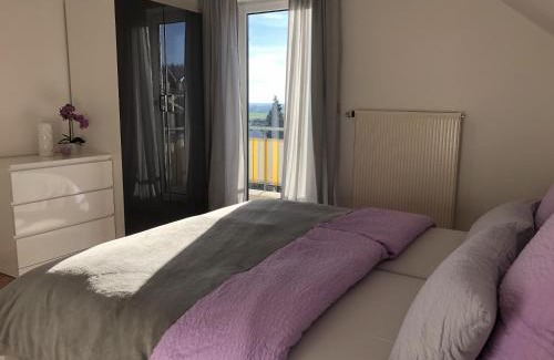 Medlingen Apartment | Wohnung Am Kreuzberg für 4 Personen