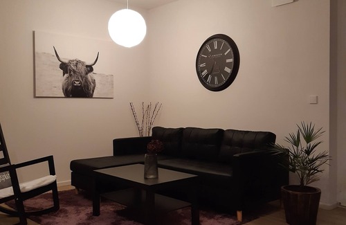 Frohnau Apartment | Wohnung mit 2 Schlafzimmer Zentral Gelegen in Hohen Neuendorf