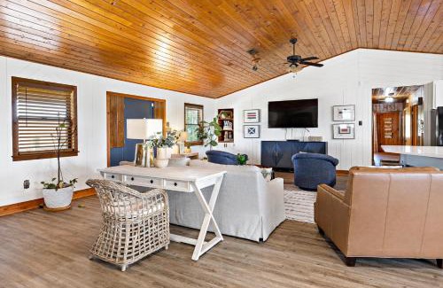 Elberta House | Wolf Bay House