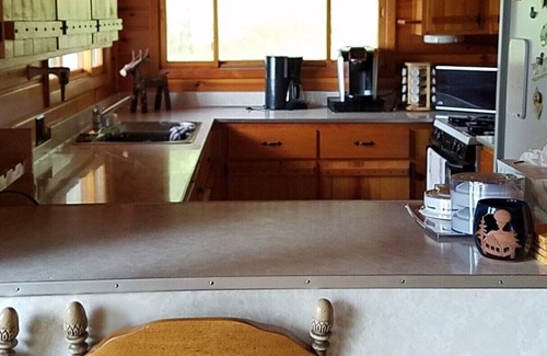 Cook Cabin | Wolfe's Den: Lakefront 3-bedroom Cabin On Wakemup Narrows Lake Vermilion MN