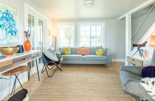 Wolfville House | Wolfville Raven Hill Vineyard Gorgeous Cottage