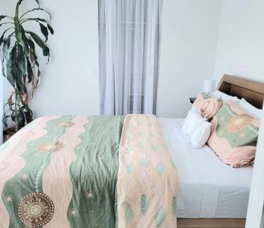 Wollert Apartment | Wollert Ground Floor Entire Apartment- Close to Melbourne Airport-Free WIFI-Washer & Dryer