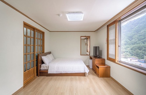 Donghae House | Wolsan atman
