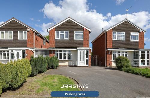 Wolverhampton House | Wolverhampton - Amazing 3 Bedroom, Sleeps 6, Wi-Fi - JRR Stays