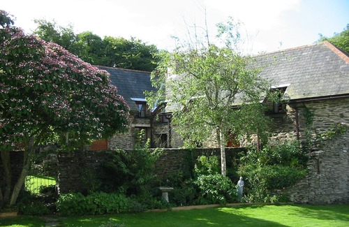 Dartmouth Cottage | Wonderful cottage with the most beautiful surroundings located in South Devon