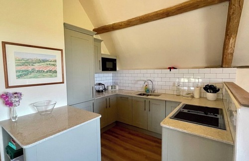 Kingston House | Wonderful 2 Bedroom Barn conversion in stunning setting with outstanding views