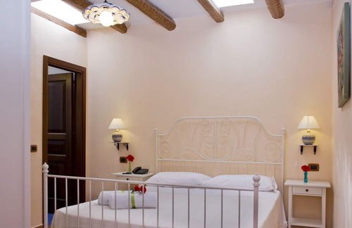 Petralia Sottana House | Wonderful estate with private pool and SPA, rooms with private bathroom