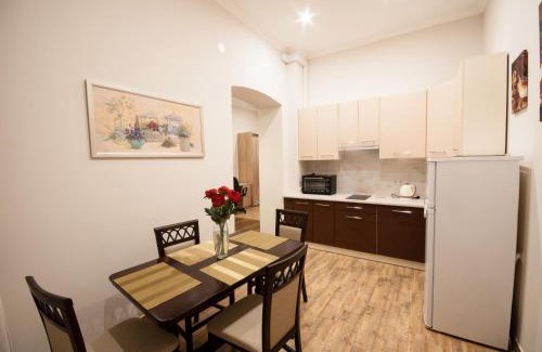 Uzhhorod Apartment | Wonderful flat on city center (Mukachivska 4/12)