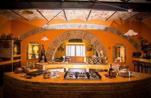 Montefiascone Villa | Wonderful private villa for 18 guests with WIFI, private pool, patio, pets allowed and parking