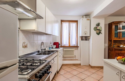 Claino Con Osteno House | Wonderful private villa for 5 guests with WIFI, balcony, pets allowed and parking
