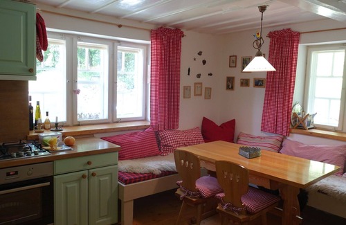 Korenov Villa | Wonderful private villa for 5 guests with WIFI, terrace and parking
