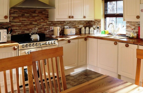 Uig House | Wonderful private villa for 6 people with WIFI, TV and parking