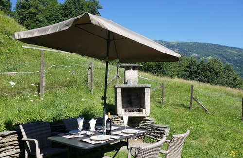 Negrentino House | Wonderful private villa for 6 guests with WIFI, TV, pets allowed and parking