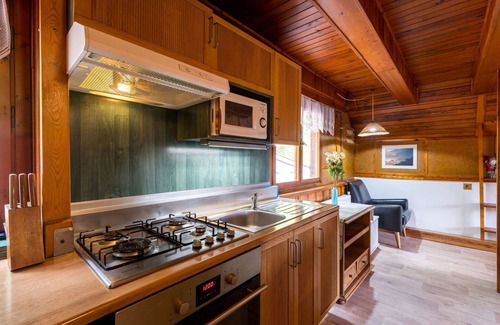 Benecko House | Wonderful private villa for 6 people with WIFI, TV, patio, pets allowed, panoramic view and park.