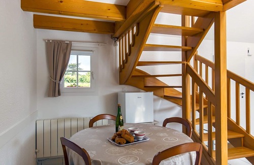 Plounevez-Lochrist House | Wonderful private villa for 3 guests with WIFI, TV, terrace, pets allowed and parking