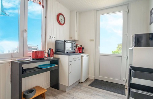 Cleder House | Wonderful private villa for 2 people with WIFI, TV, pets allowed and parking