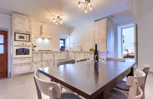 Jadreski House | Wonderful private villa with A/C, WIFI, private pool, TV, terrace, pets allowed and parking
