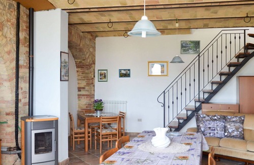 Picciano House | Wonderful private villa for 4 people with WIFI, TV, terrace, pets allowed and parking