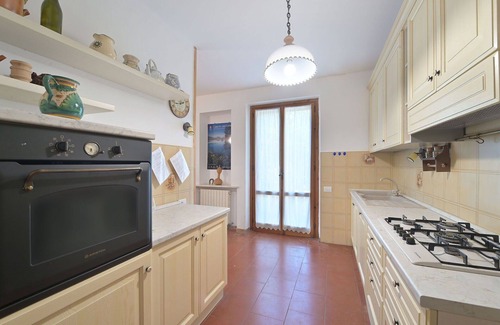 San Feliciano Villa | Wonderful private villa with private pool, WIFI, A/C, TV, patio, pets allowed and parking