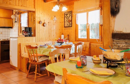 Zinal House | Wonderful private villa for 10 guests with WIFI, TV, patio, pets allowed, panoramic view and par.