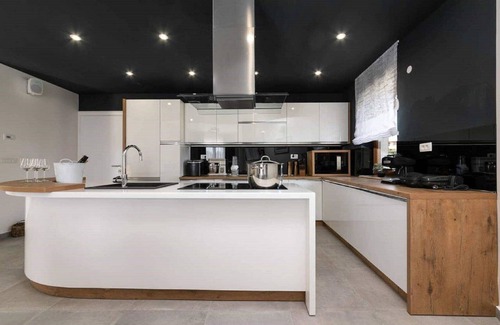 Nova Vas Villa | Wonderful private villa with WIFI, private pool, hot tub, A/C, TV, terrace, panoramic view, parking