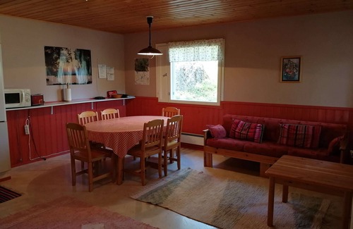 Orivesi Cottage | Wonderful traditional Finnish holiday house in silent forest lake