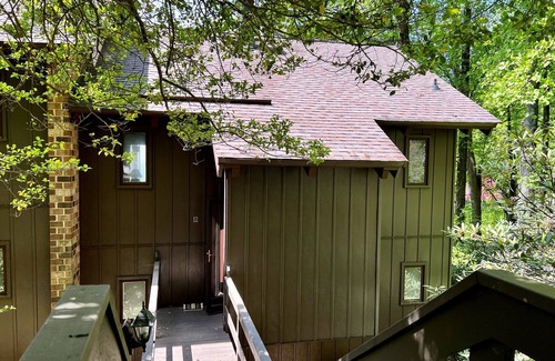 Dan River Villa | Wonderful view 2/2 villa. A block away from the Blue Ridge Parkway. 2 balconies!