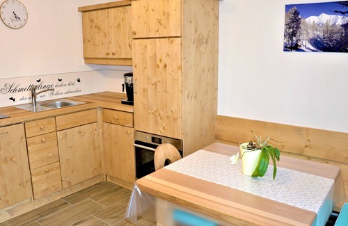 Leithen Villa | Wonderful villa for 4 people with WIFI, TV, balcony and parking