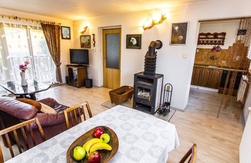 Tatobity House | Wonderful villa for 6 guests with WIFI, TV, patio and parking