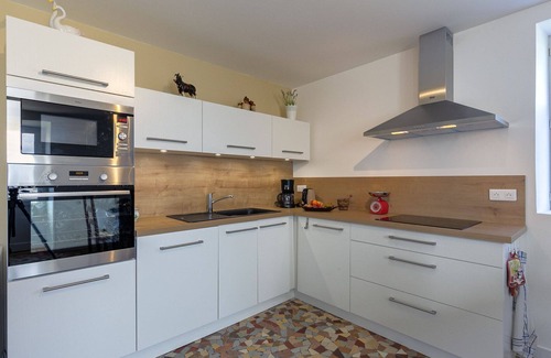 Plouescat House | Wonderful villa for 4 guests with WIFI, TV, pets allowed and parking