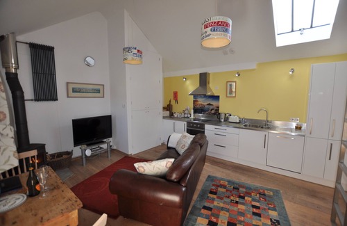 St. Buryan House | Wonderful Wallow barn - Close to Sennen Cove & Porthcurno Cove & Coastal Path