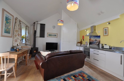 St. Buryan House | Wonderful Wallow barn - Close to Sennen Cove & Porthcurno Cove & Coastal Path