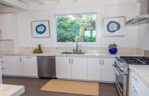 Dunmore Town House | Wonderland- Escape to Harbour Island