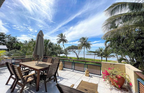 Wongaling Beach Apartment | Wongalinga Absolute Beachfront 2 Bedroom
