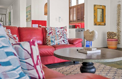 Wongaling Beach Apartment | Wongalinga Absolute Beachfront ~ Tropical Oasis
