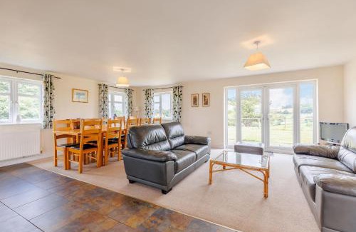 Tenbury Wells House | Wood Cottage