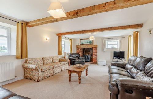 Tenbury Wells House | Wood Cottage